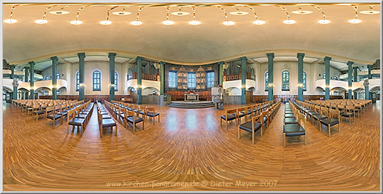 Panorama Evangelische Stadtpfarrkirche Stuttgart-Gaisburg, Innenraum; equirectangulare Darstellung